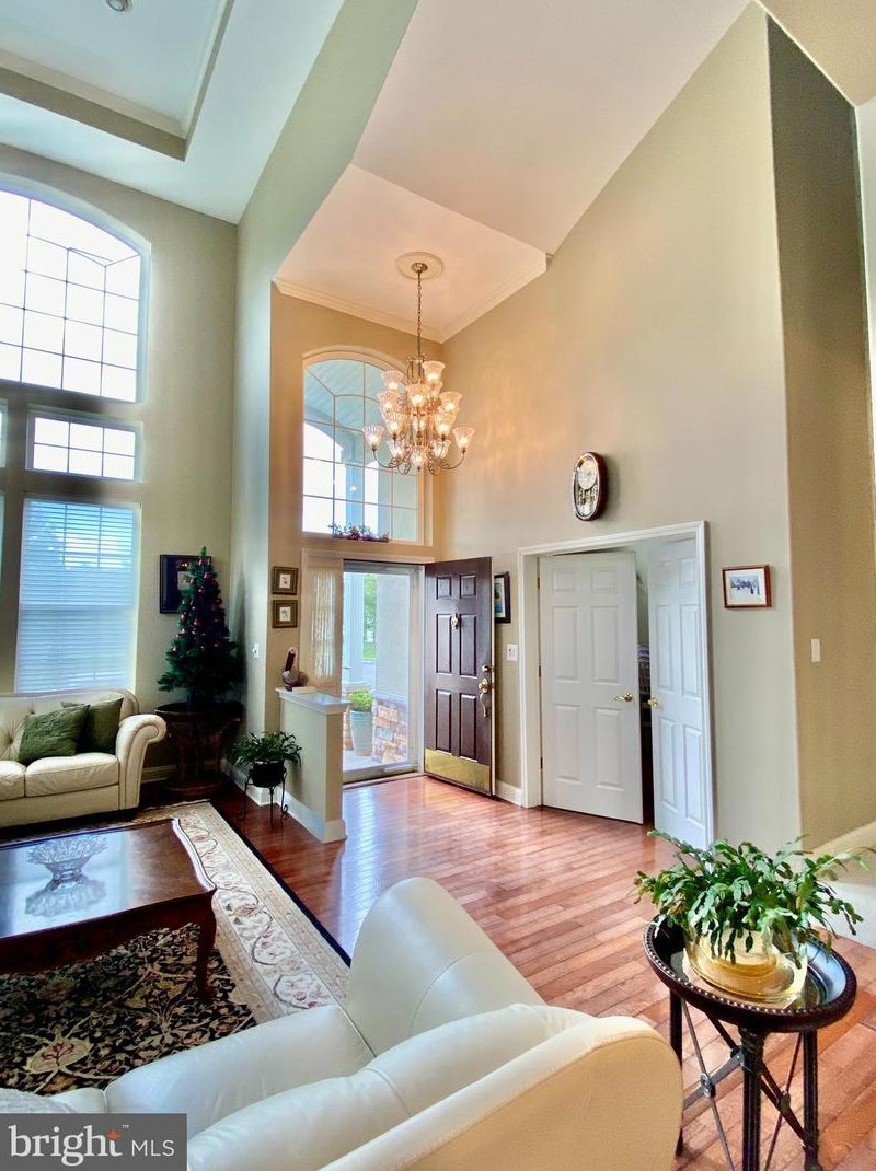 45 Rocky Brook Dr, Barnegat Township, NJ 08005-5580