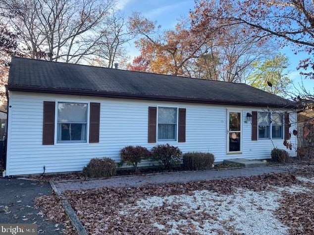 178 Mermaid Dr, Cedar Bonnet Island, NJ 08050