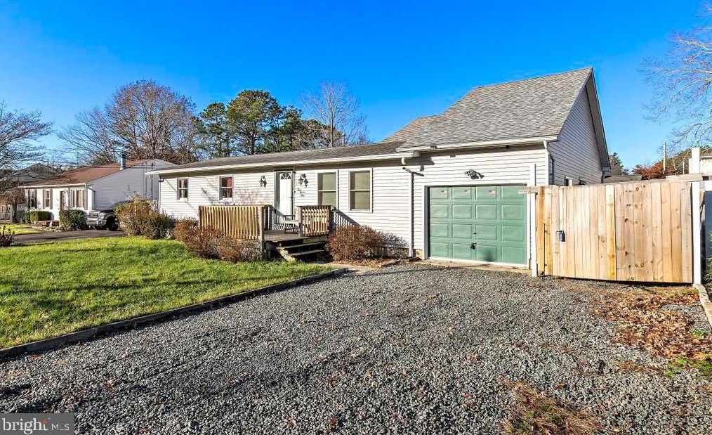 132 Tiller Ave, Cedar Bonnet Island, NJ 08050