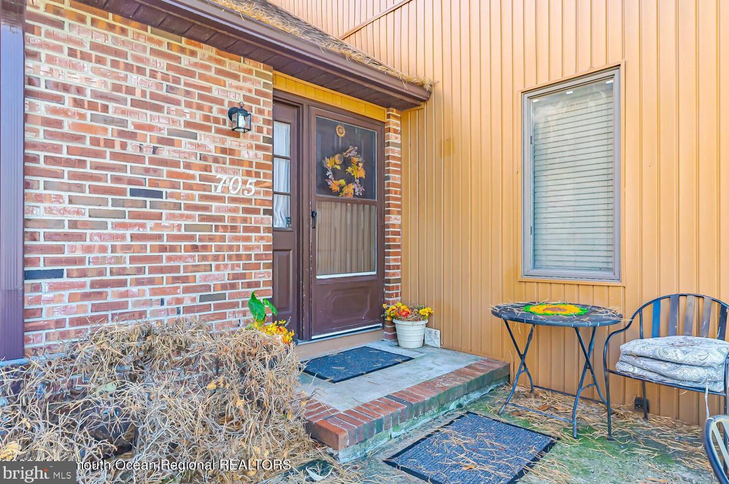 705 Bounty Ct, Toms River, NJ 08753