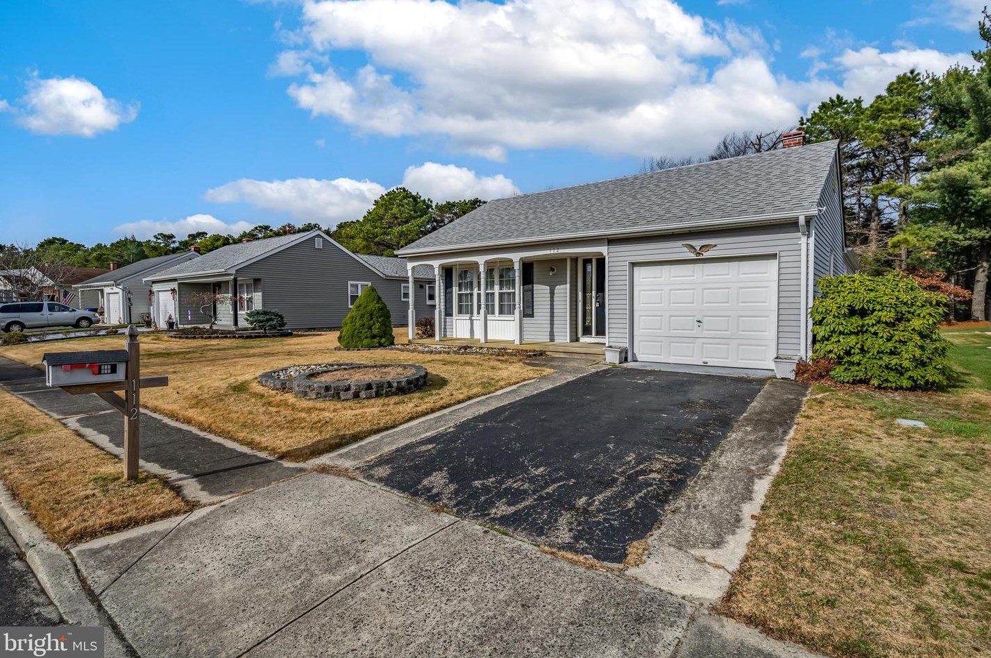 112 Paradise Blvd, Toms River, NJ 08757-6442
