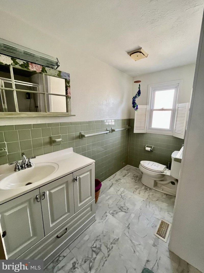 5419 Long Bch Blvd, Long Beach Township NJ  08008-5750 exterior