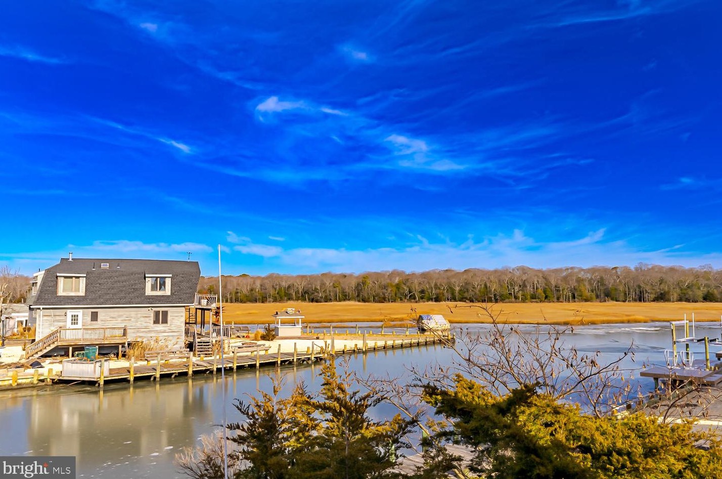 131 Sail Dr E, Tuckerton, NJ 08087