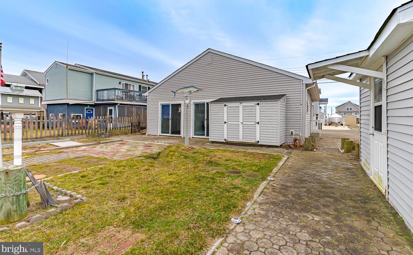 119 Ensign Dr, Tuckerton NJ  08087-1559 exterior