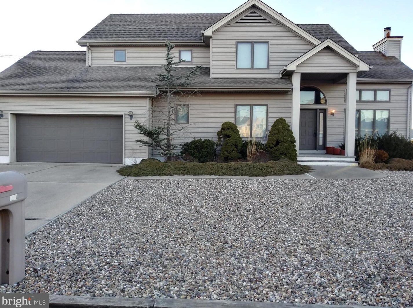 811 Spar Dr, Lacey, NJ 08731