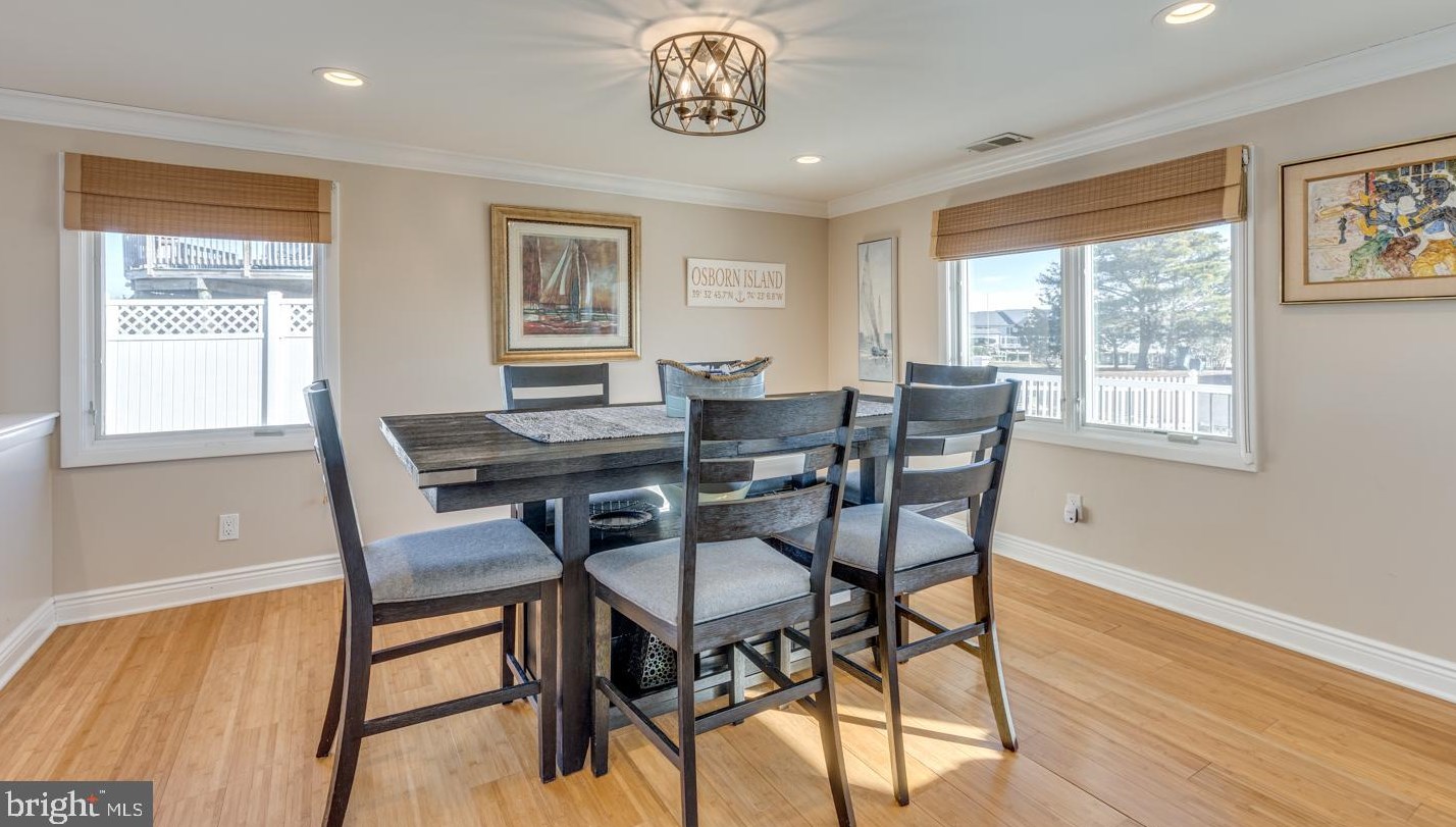 10 Kentucky Dr, Tuckerton NJ  08087-1035 exterior