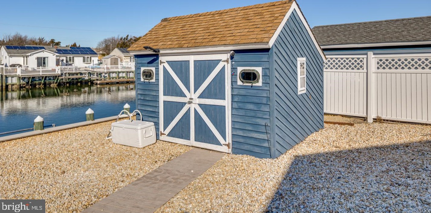 10 Kentucky Dr, Tuckerton NJ  08087-1035 exterior