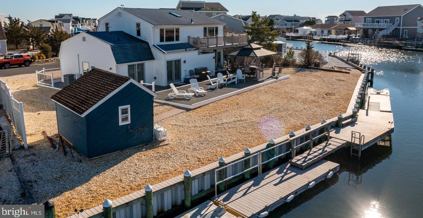 10 Kentucky Dr, Tuckerton NJ  08087-1035 exterior