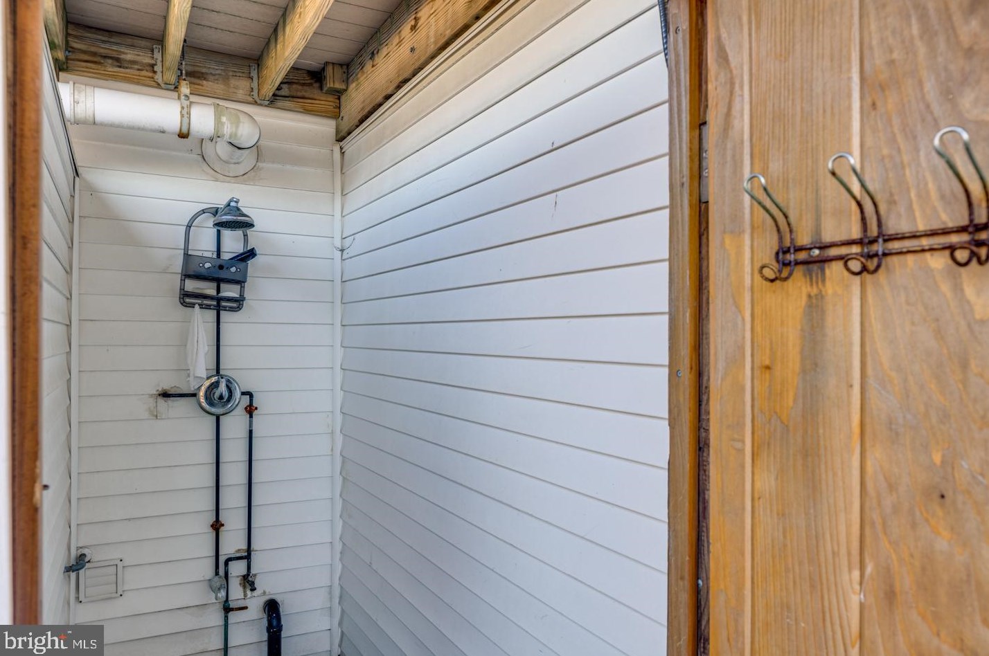 10 Kentucky Dr, Tuckerton NJ  08087-1035 exterior