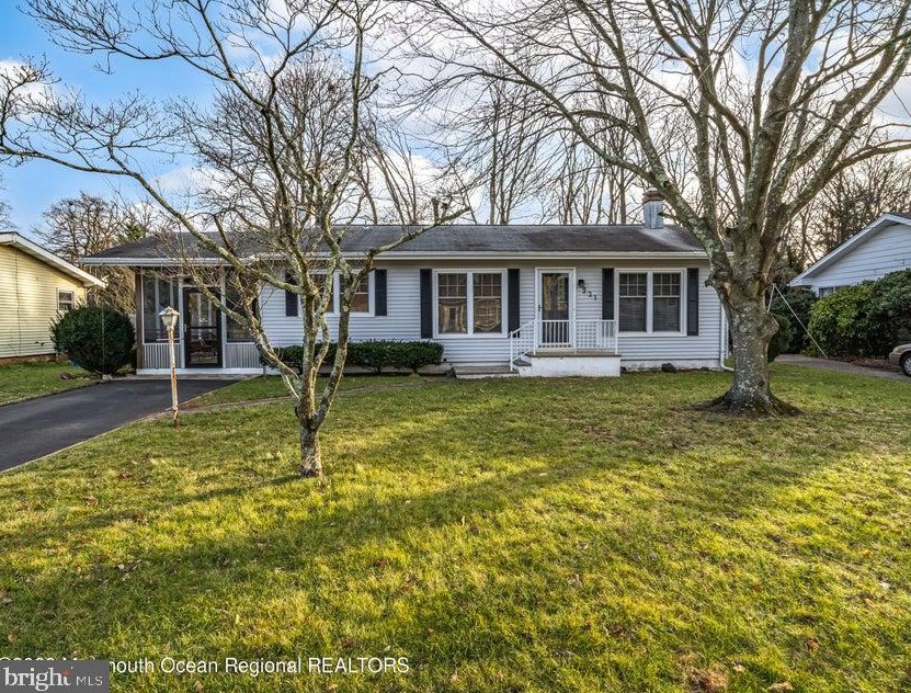 521 Corwill Ter, Toms River, NJ 08753-6749
