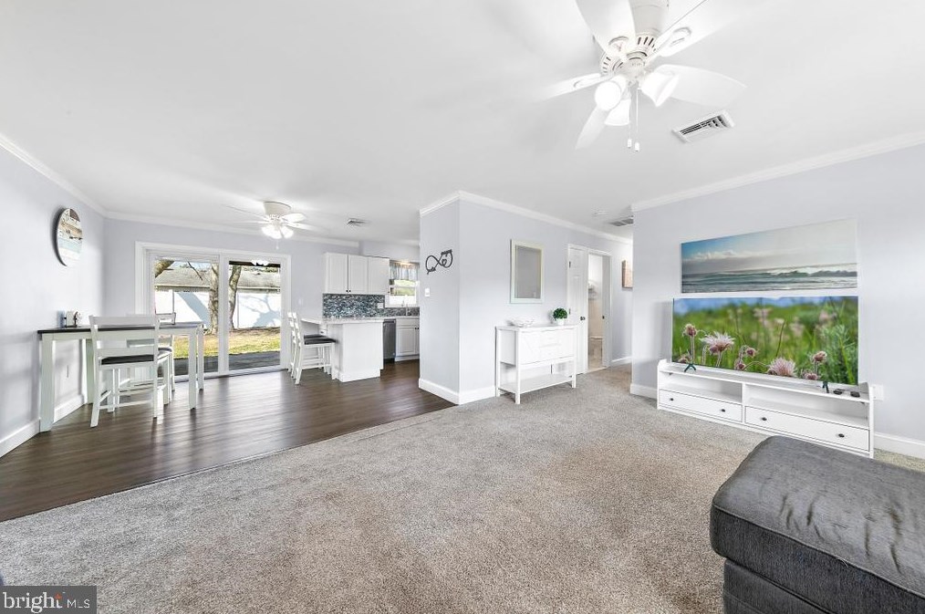 403 5th St, Waretown NJ  08758-2917 exterior