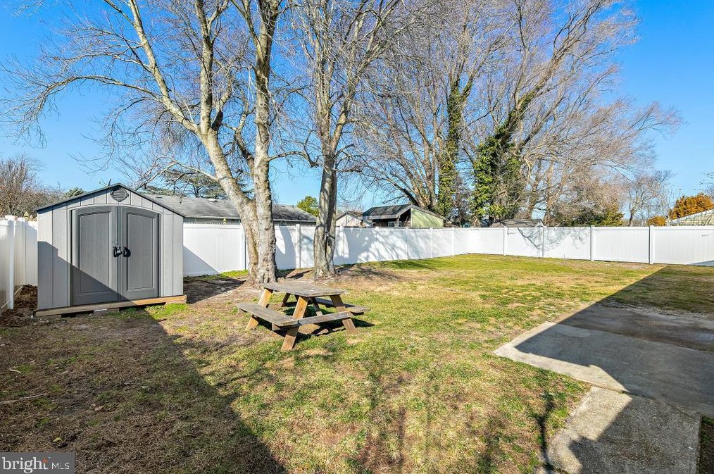 403 5th St, Waretown NJ  08758-2917 exterior