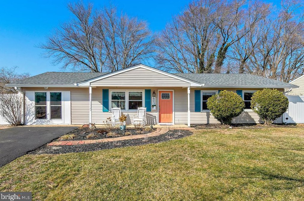 403 5th St, Waretown NJ  08758-2917 exterior