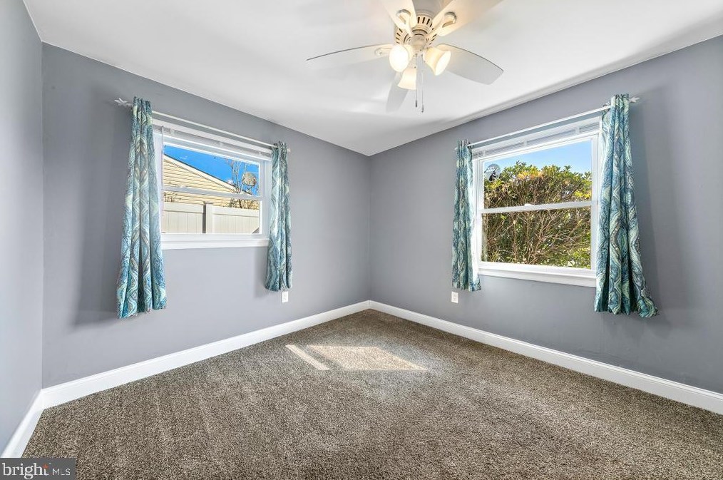 403 5th St, Waretown NJ  08758-2917 exterior