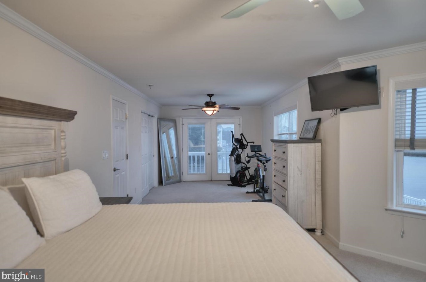 25 Schuylkill Rd, Tuckerton NJ  08087-1127 exterior