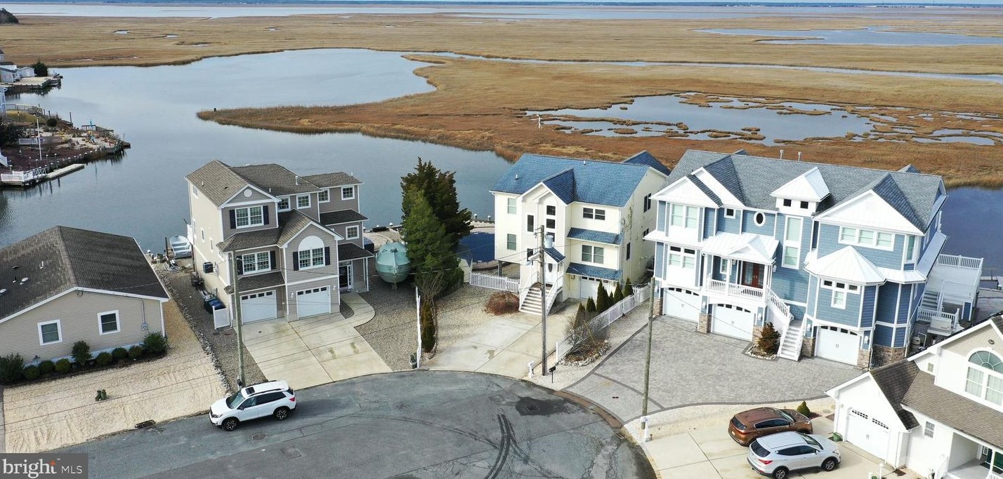 25 Schuylkill Rd, Tuckerton NJ  08087-1127 exterior