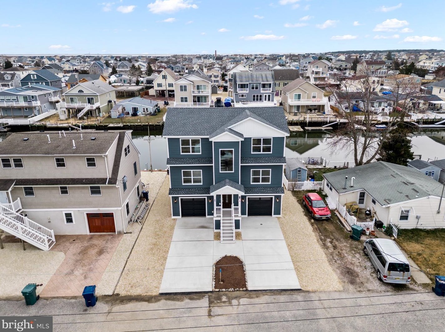 27 Brig Dr, Tuckerton NJ  08087-1618 exterior