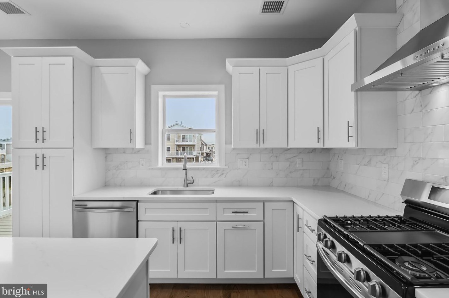 27 Brig Dr, Tuckerton NJ  08087-1618 exterior