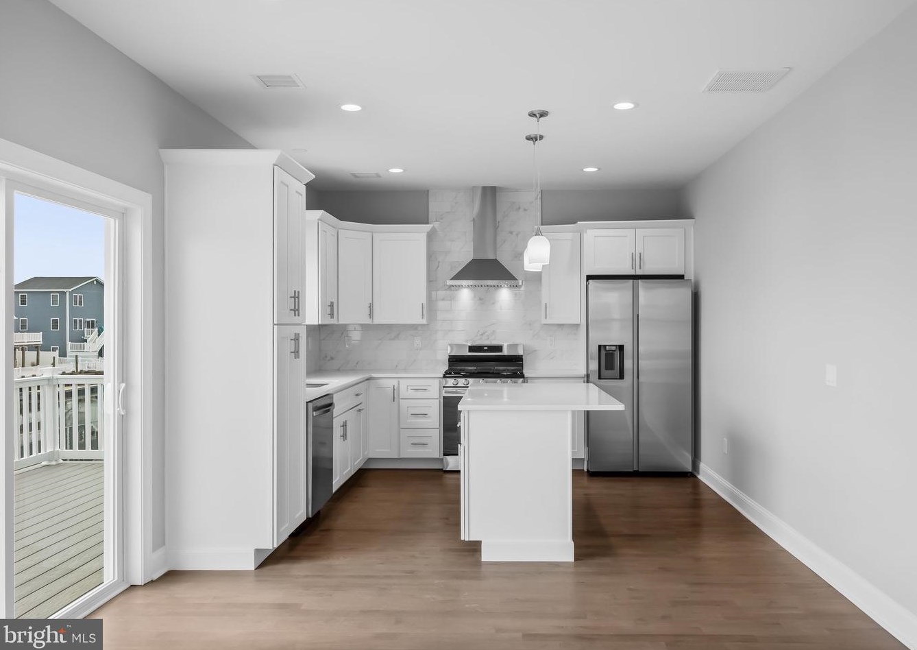 27 Brig Dr, Tuckerton NJ  08087-1618 exterior