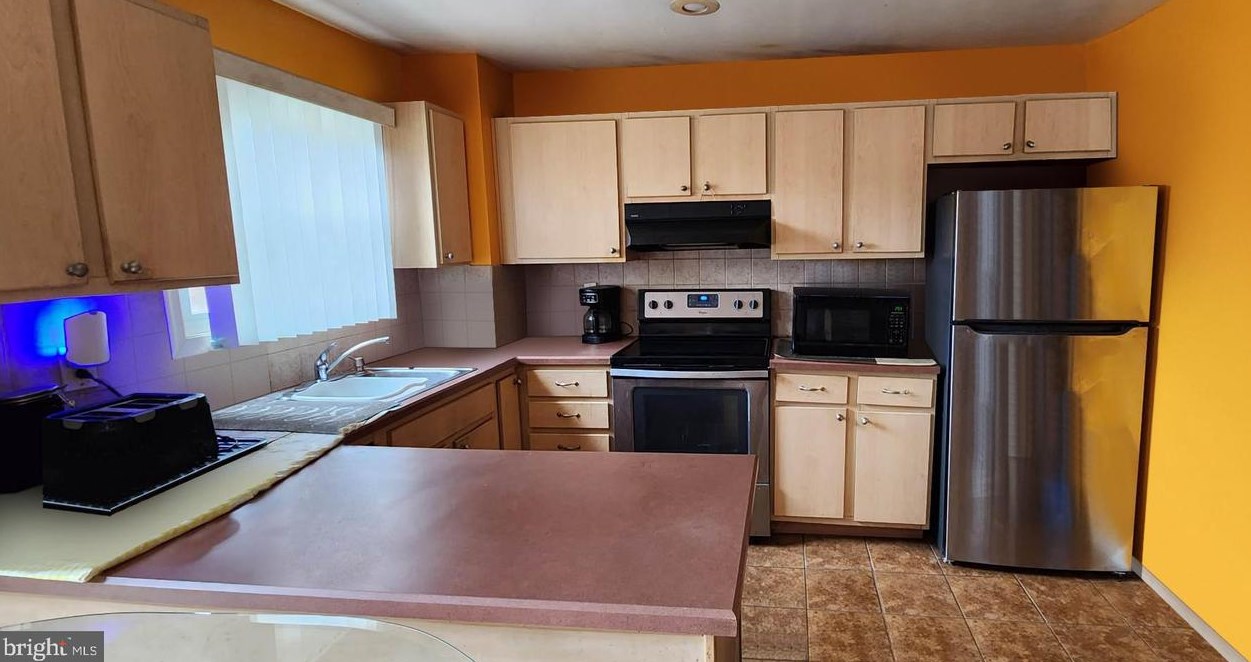 824 Union Ave, Lakehurst, NJ 08733