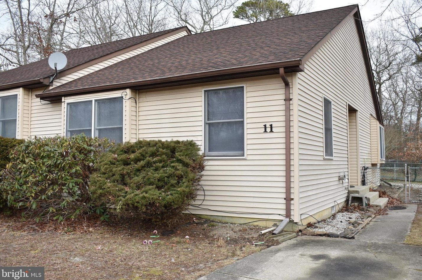 11 Winged Foot Ln, Tuckerton, NJ 08087