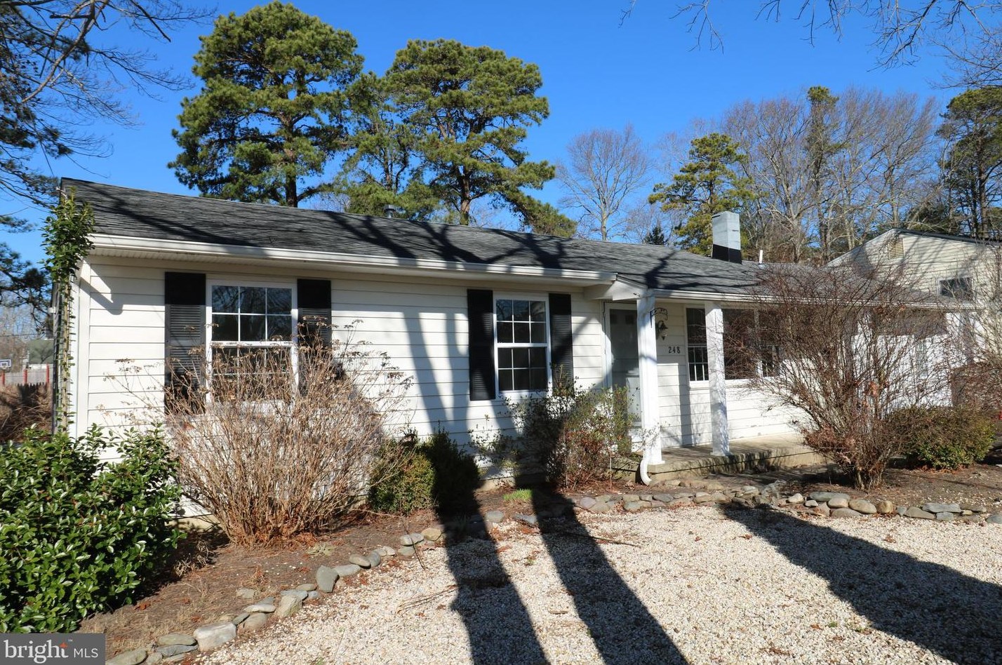 248 Matey Ave, Cedar Bonnet Island, NJ 08050