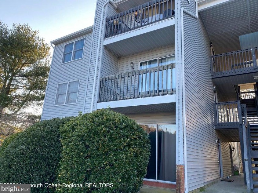 49 Whitemarsh Ct, Tuckerton, NJ 08087