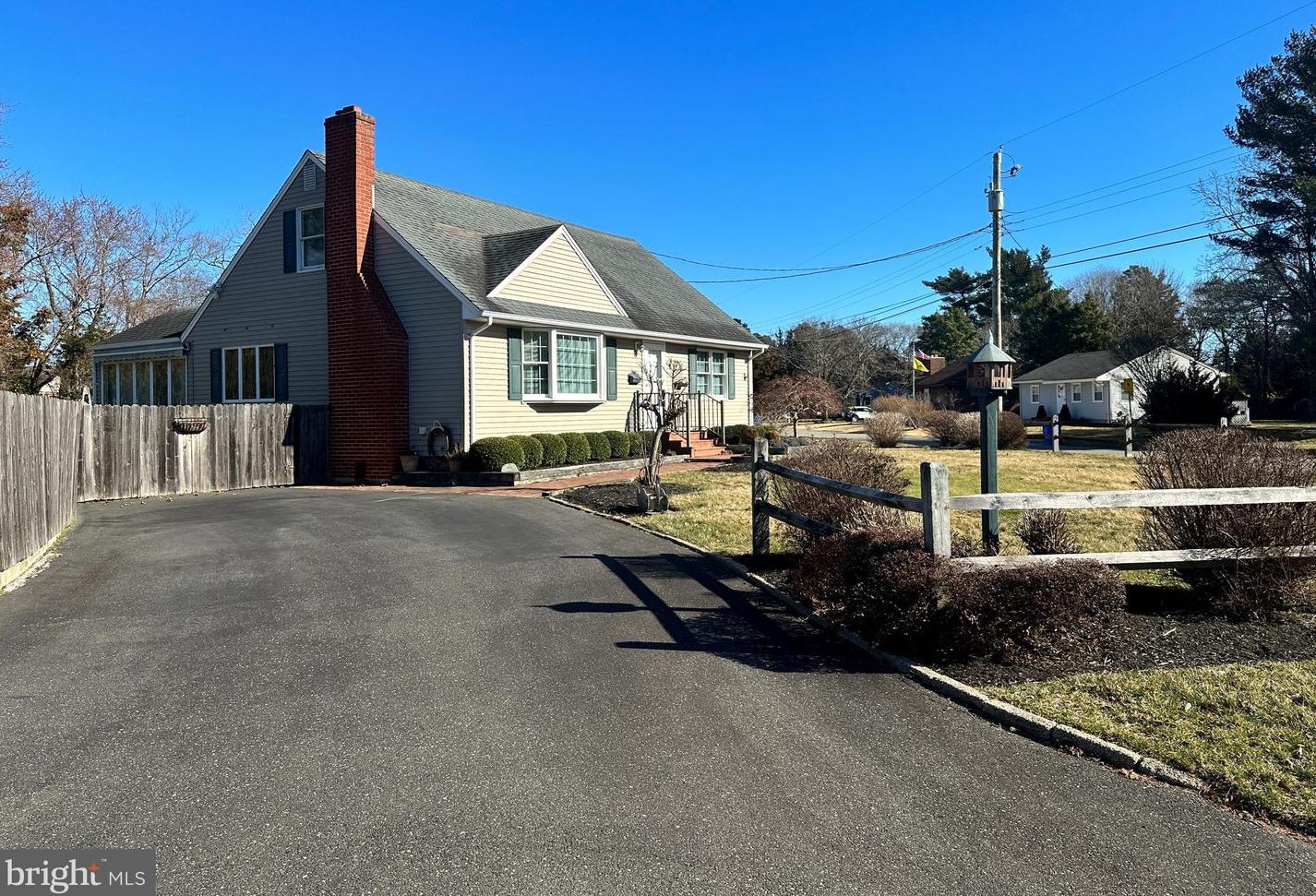 190 Division St, Stafford Township, NJ 08050