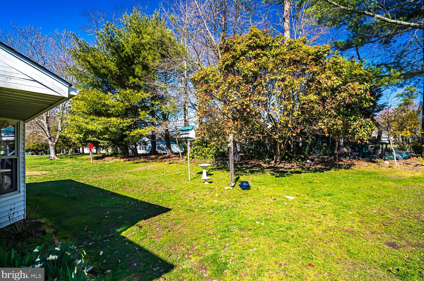 220 Mohican Ln, Tuckerton NJ  08087-1337 exterior