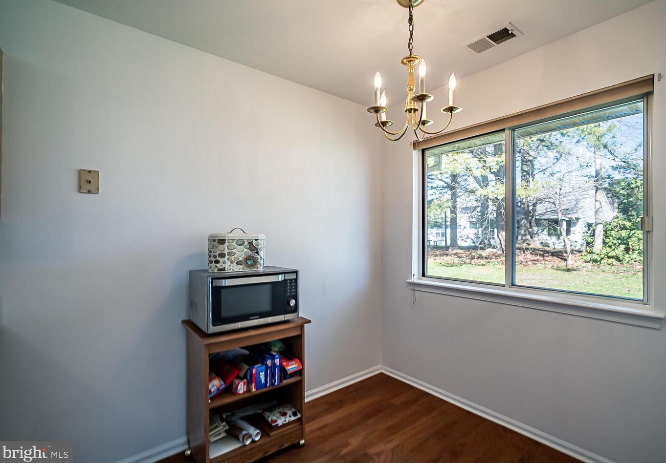 220 Mohican Ln, Tuckerton NJ  08087-1337 exterior