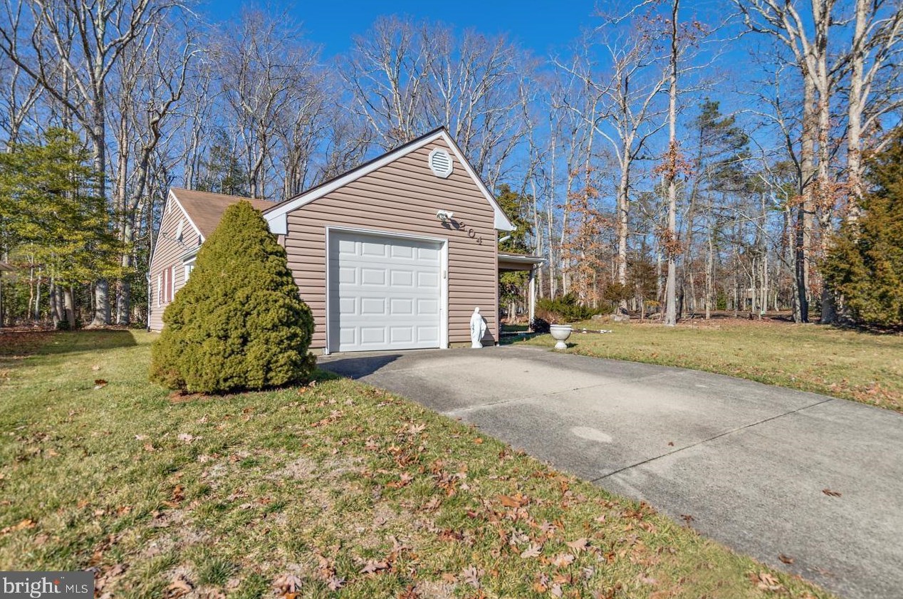 204 Yorktowne Dr, Tuckerton, NJ 08087