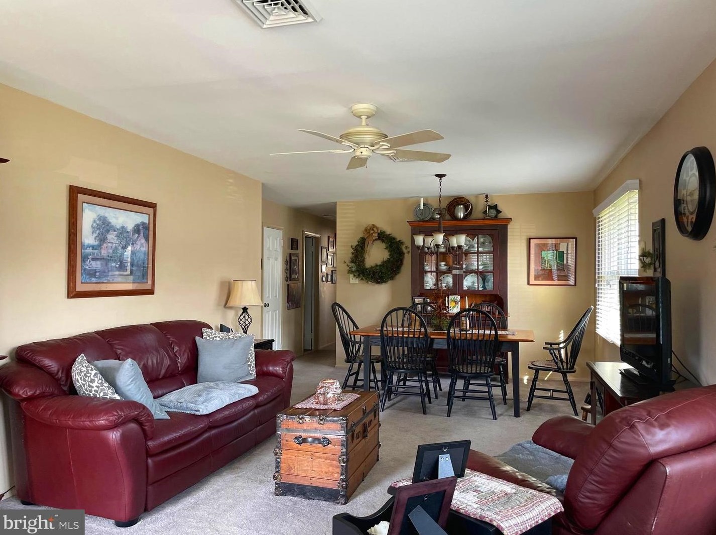 49 Sycamore Rd, Cedar Bonnet Island, NJ 08050