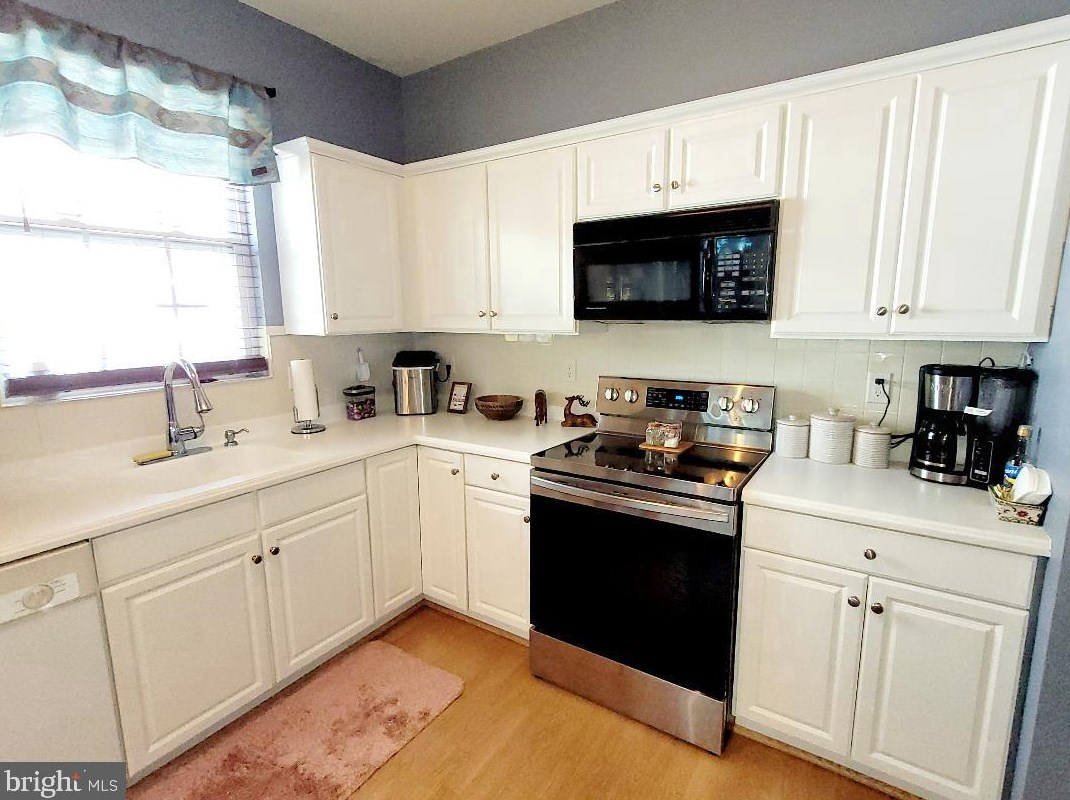 89 Briarwood Dr, Tuckerton NJ  08087-4007 exterior