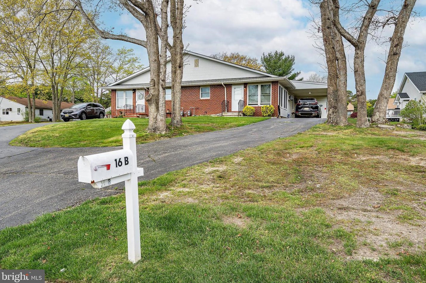 16 Magnolia Rd, Cedar Bonnet Island, NJ 08050