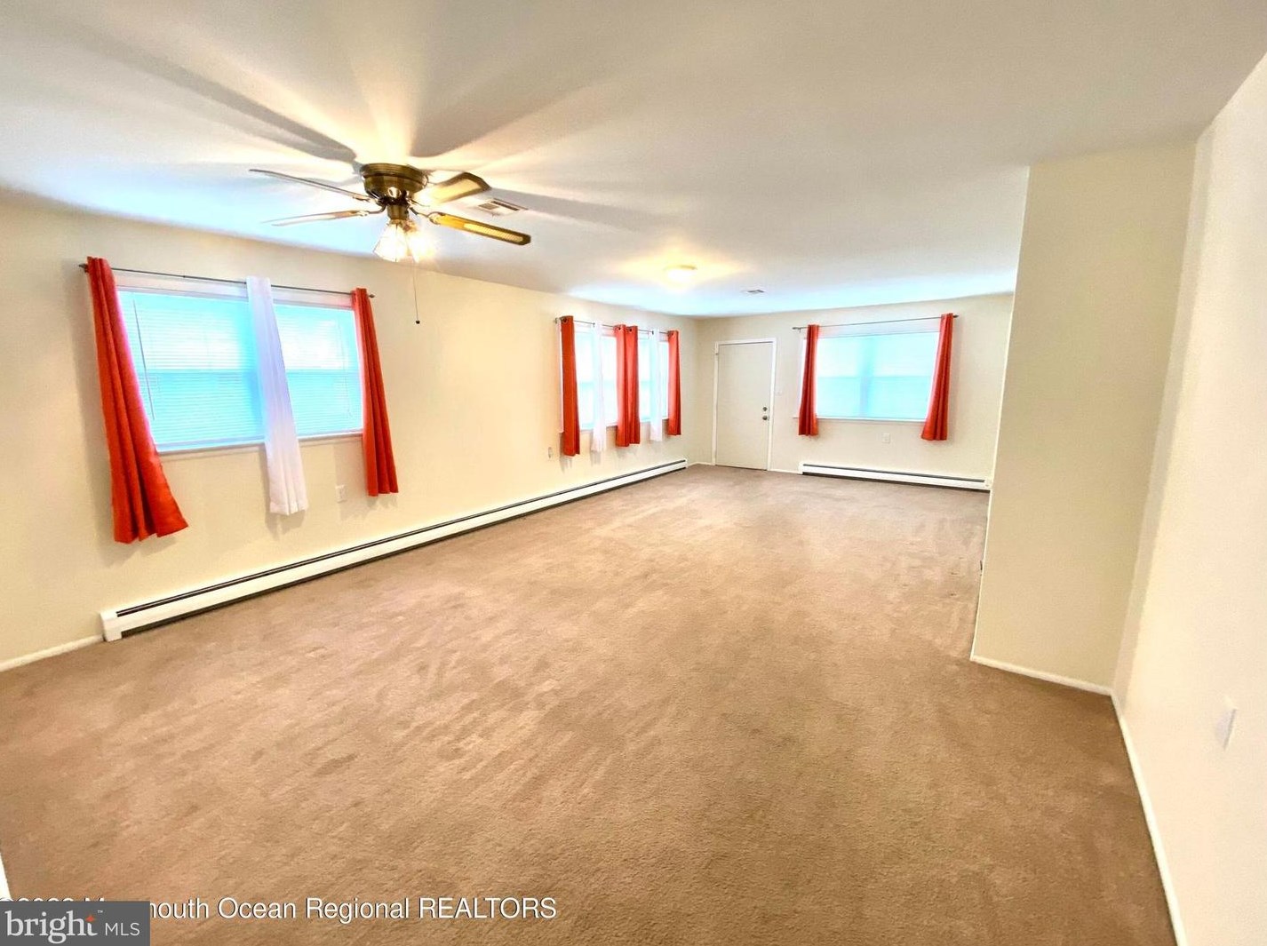 109 Bonaire Dr, Toms River, NJ 08757