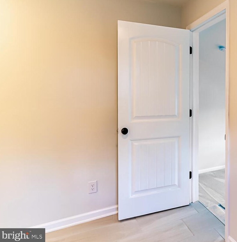 71 Admiral Dr, Tuckerton NJ  08087-2802 exterior