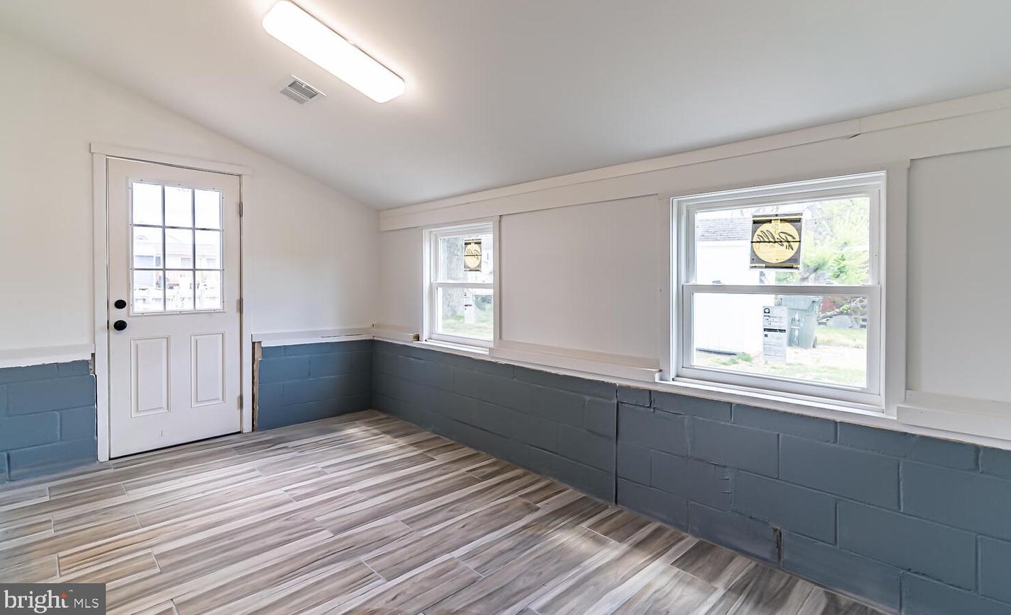 71 Admiral Dr, Tuckerton NJ  08087-2802 exterior