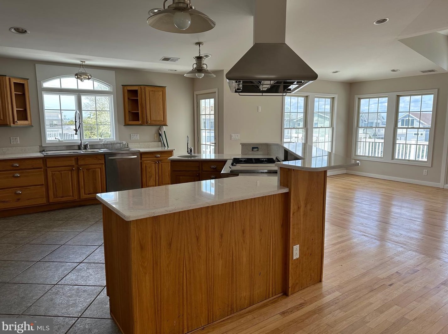 1016 Long Beach Blvd, Long Beach Township, NJ 08008-5360