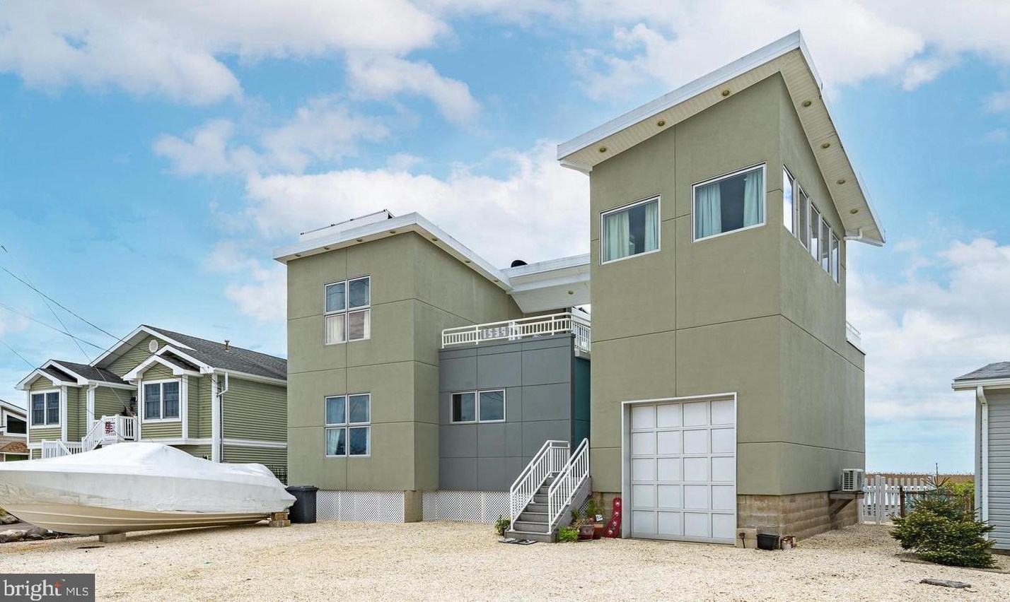 1539 Mill Creek Rd, Cedar Bonnet Island, NJ 08050