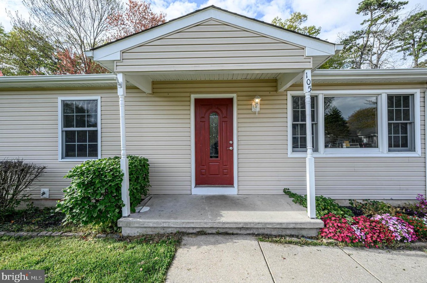 105 Buckhorn Lake Ct, Tuckerton, NJ 08087-1216