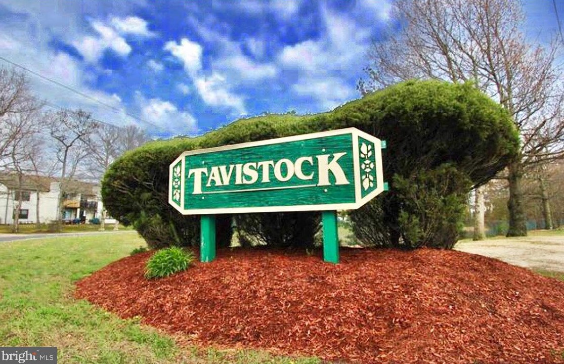 53 Scotch Pine Dr, Tuckerton, NJ 08087-1858