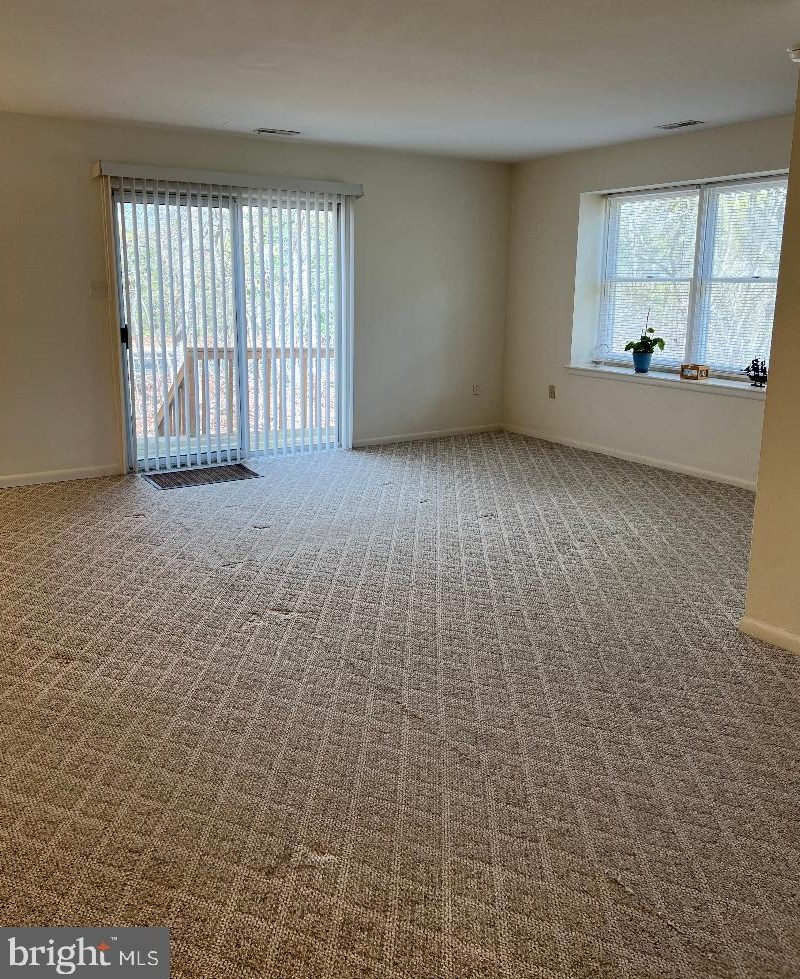 119 Winged Foot Ct, Tuckerton NJ  08087-3002 exterior