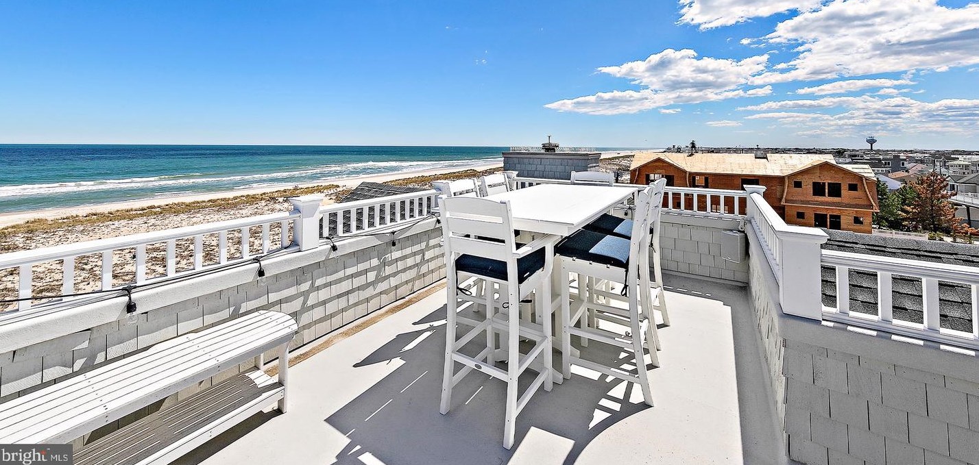 107 Jeanette Ave, Long Beach Township NJ  08008-3540 exterior