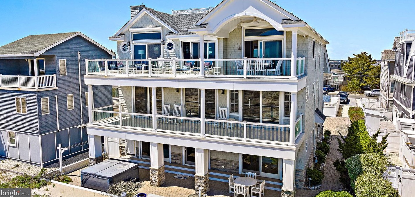 107 Jeanette Ave, Long Beach Township NJ  08008-3540 exterior