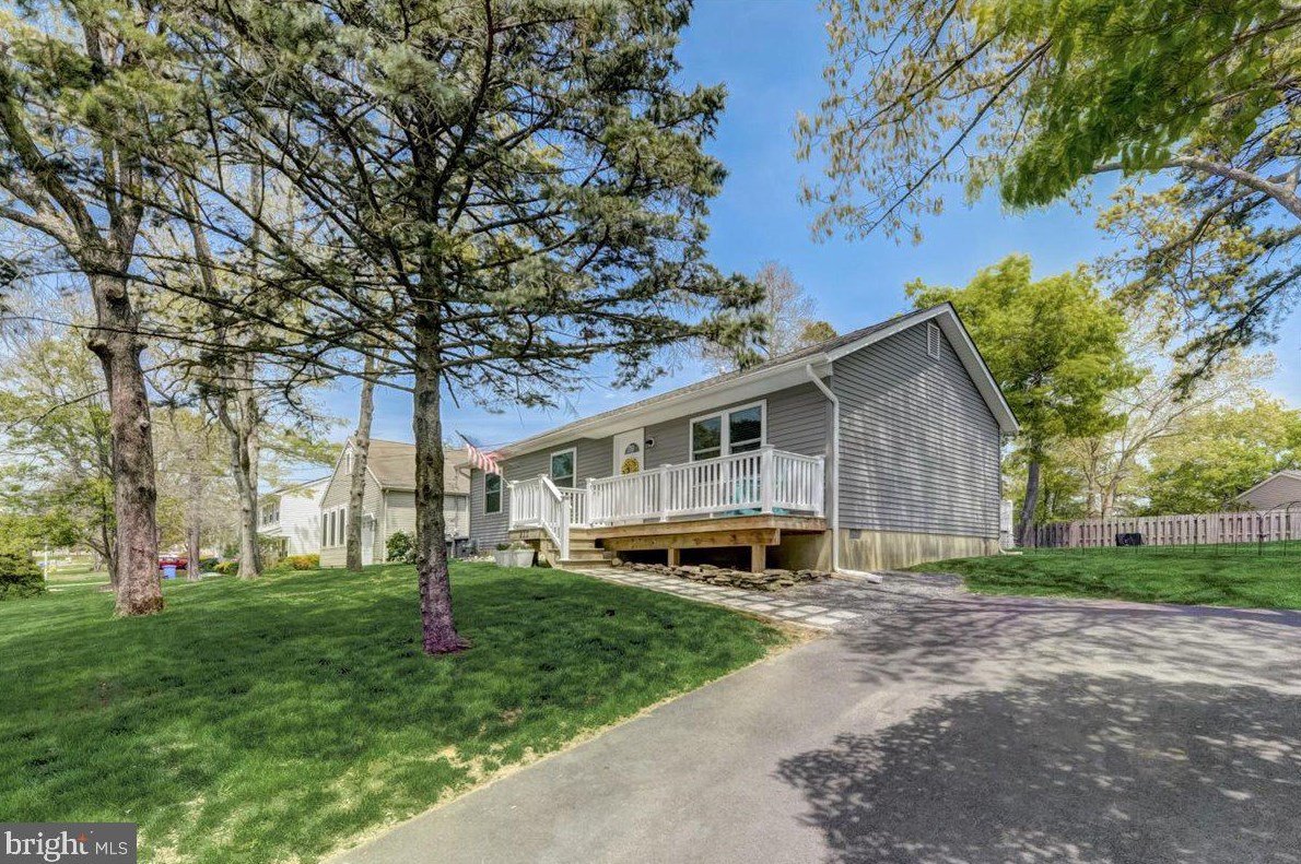 233 Middie Ln, Cedar Bonnet Island, NJ 08050