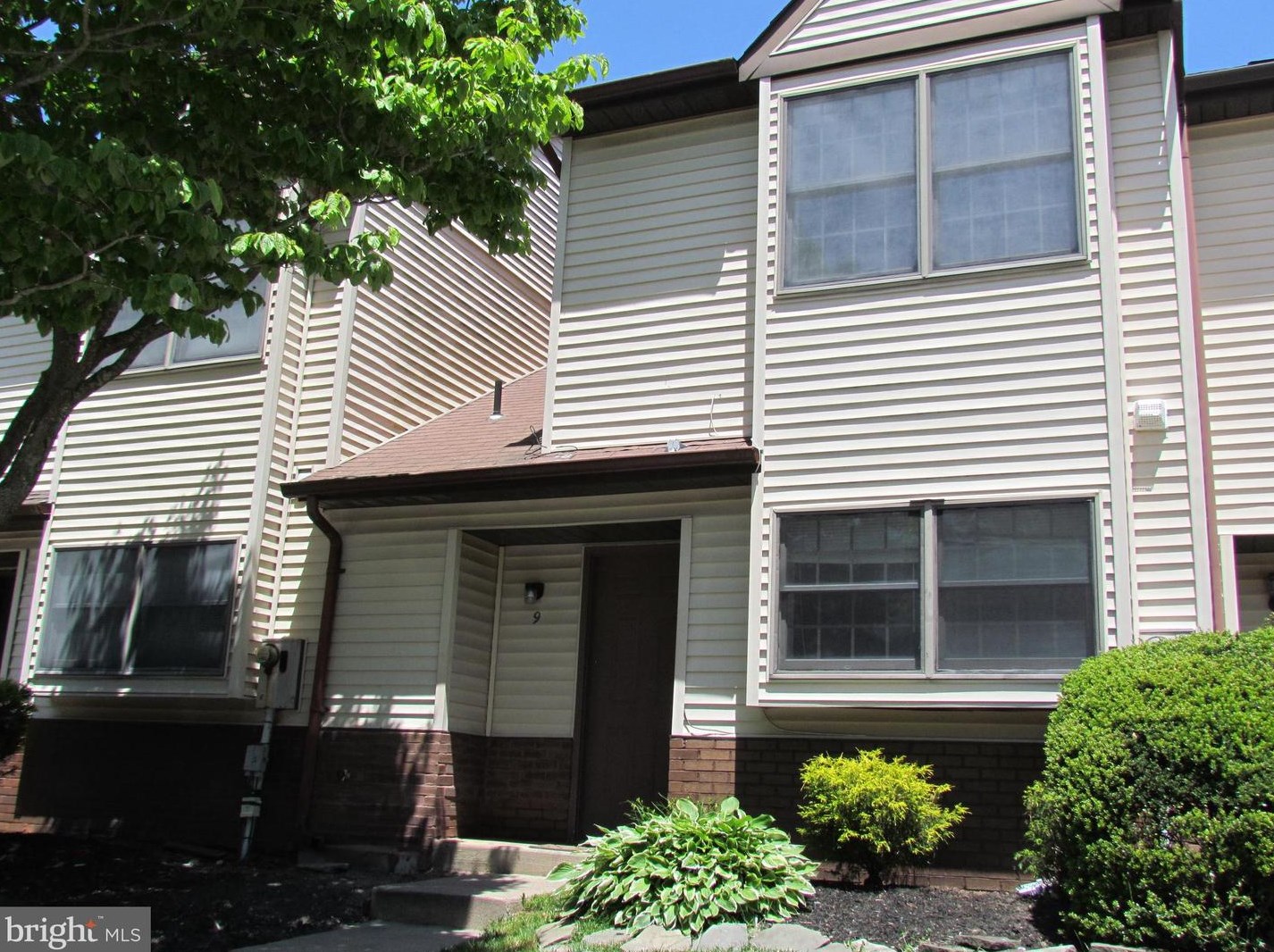 9 Cohanzick Ct, Tuckerton NJ  08087-3019 exterior