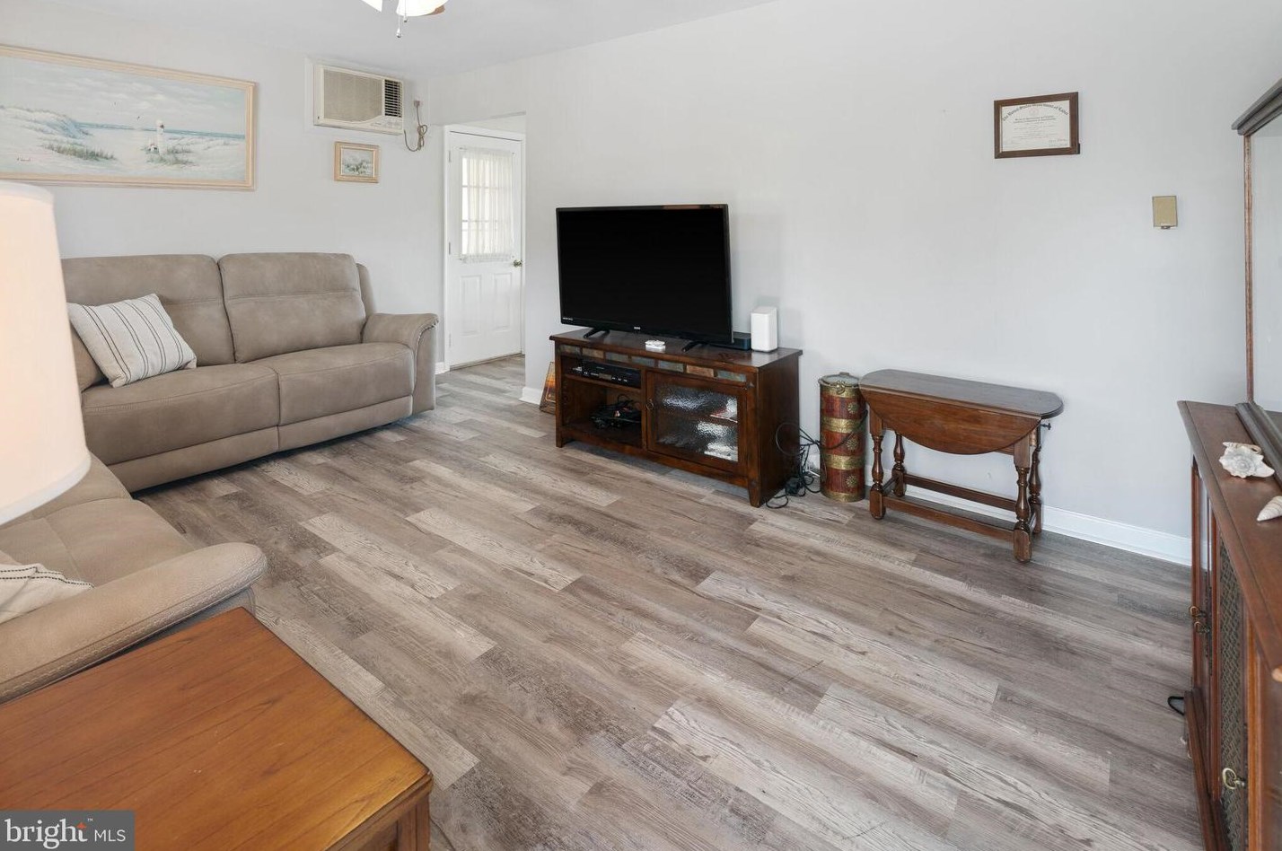 1369 Radio Rd, Tuckerton NJ  08087-1009 exterior
