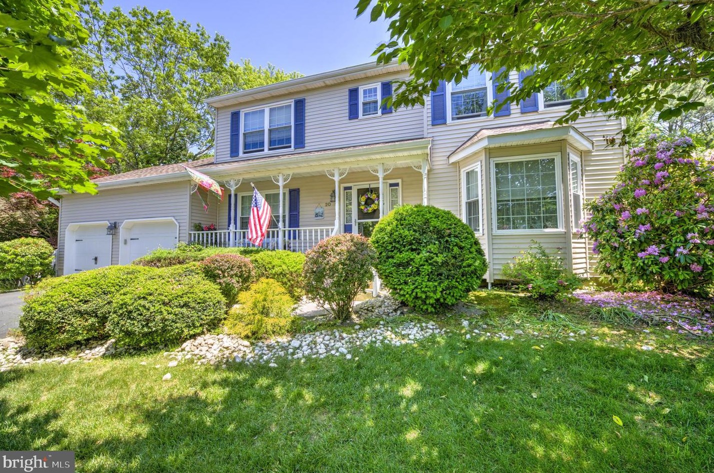 20 Pulaski Dr, Barnegat Township, NJ 08005-1284
