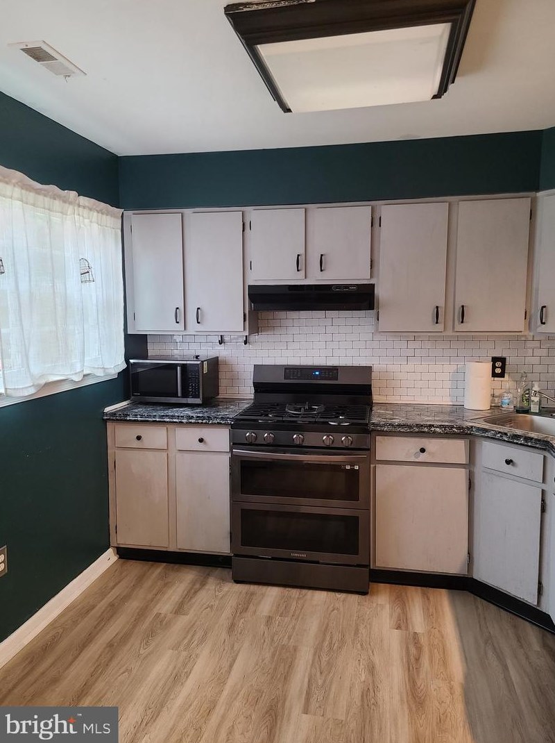 404 Ibis Ct, Tuckerton NJ  08087-3105 exterior