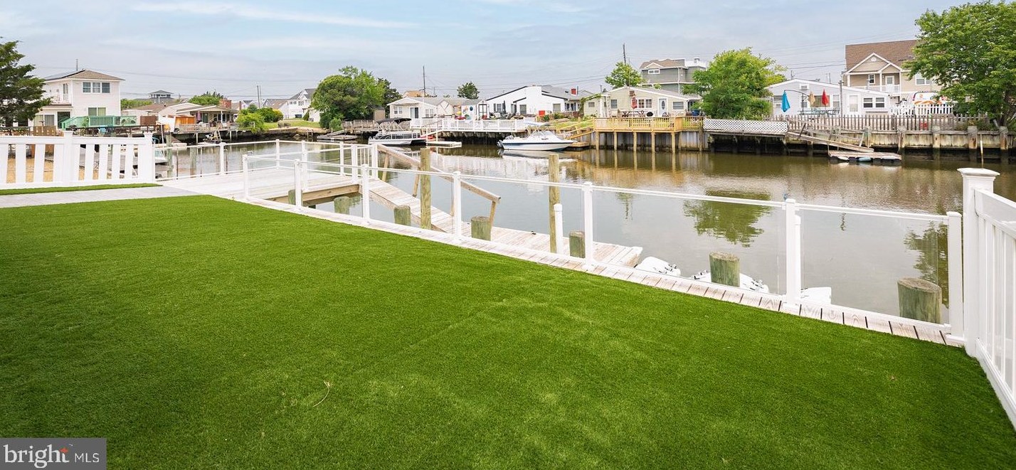 109 Dory Dr, Tuckerton NJ  08087-1621 exterior